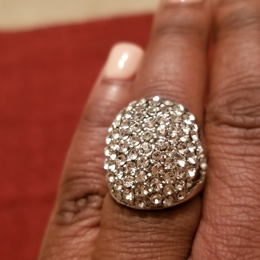 Ring - Picture 4 of 6